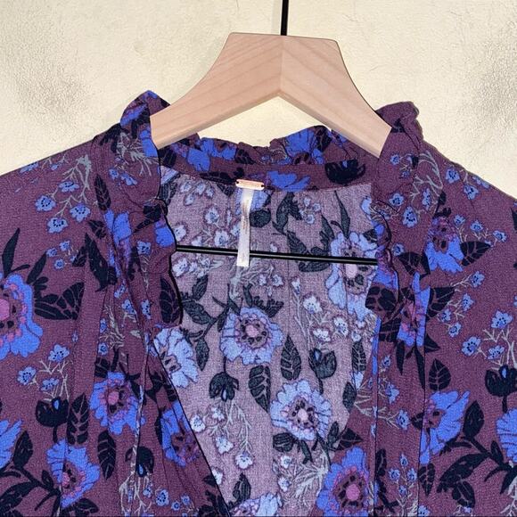 FREE PEOPLE oversize floral bell sleeve button up blouse S - Picture 4 of 6